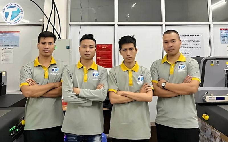 Kỹ thuật viên tại Phát Triển Trung Việt